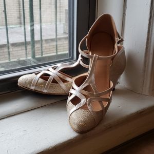 10M T Strap 2" Heel Retro Gold Dance Shoe NWOT